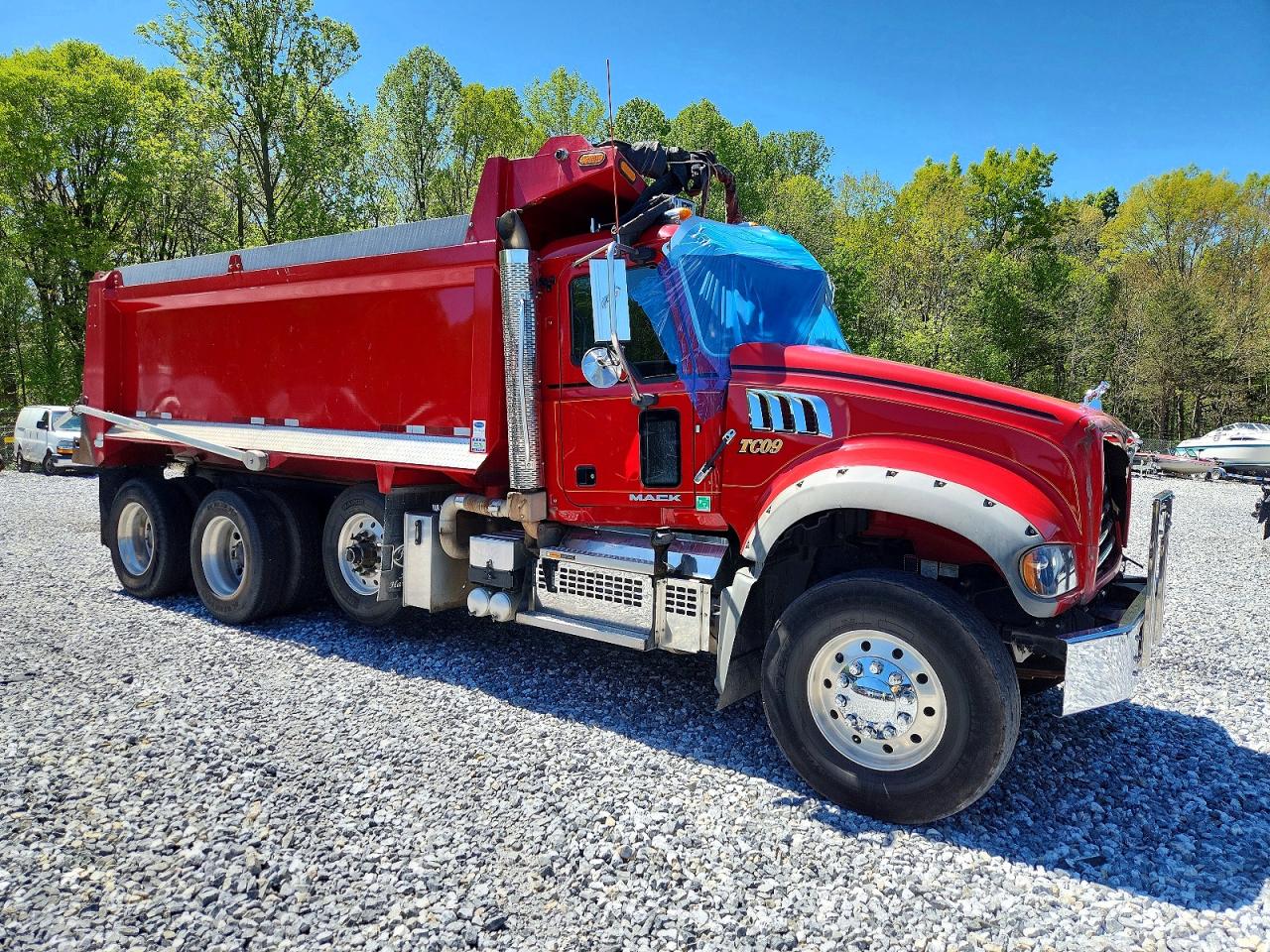 2018 MACK All other VIN 1M2AX09C9JM038748 photo 1