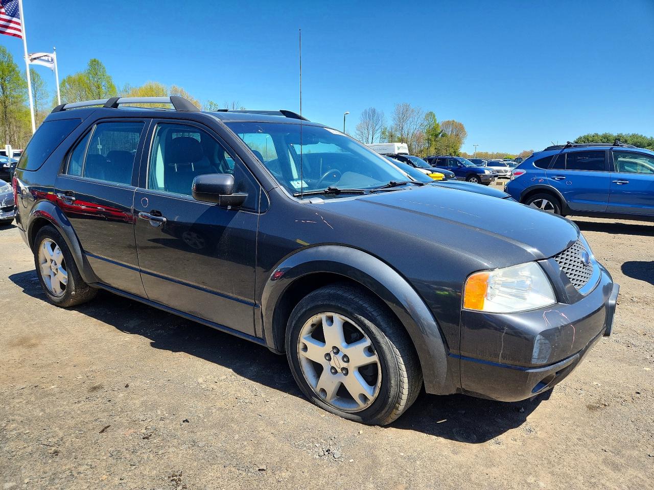 2007 Ford Freestyle VIN 1FMDK06117GA23411 photo 4