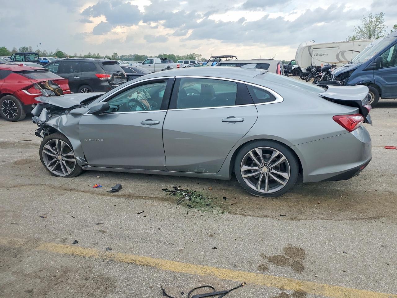 2024 Chevrolet Malibu VIN 1G1ZE5ST3RF177870 photo 2