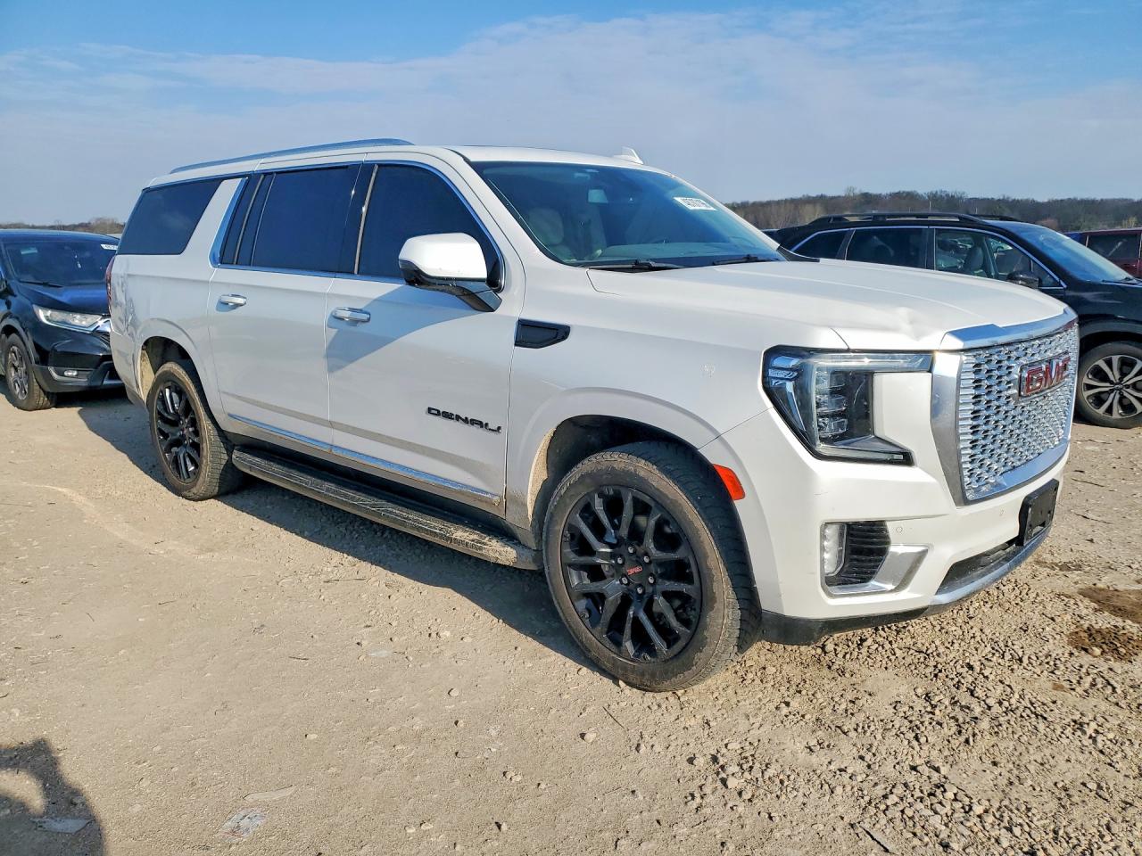 2022 GMC Yukon VIN 1GKS2JKL6NR290395 photo 4