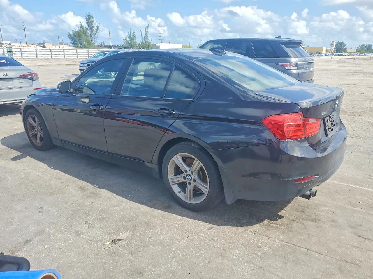 2015 3 series VIN WBA3B5C50FP654392 photo 2