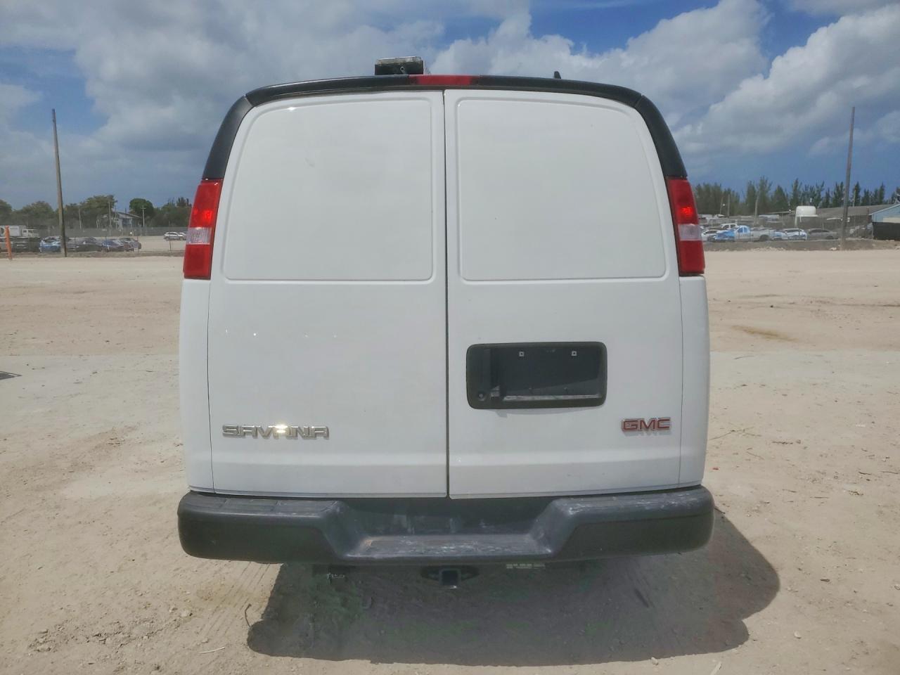 2024 GMC All models VIN 1GTW7AFP5R1213954 photo 6