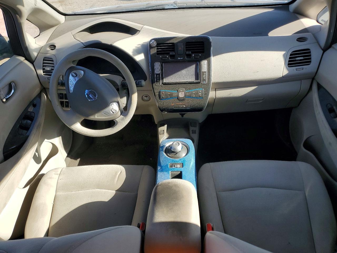 2011 Nissan Leaf VIN JN1AZ0CP6BT000298 photo 8