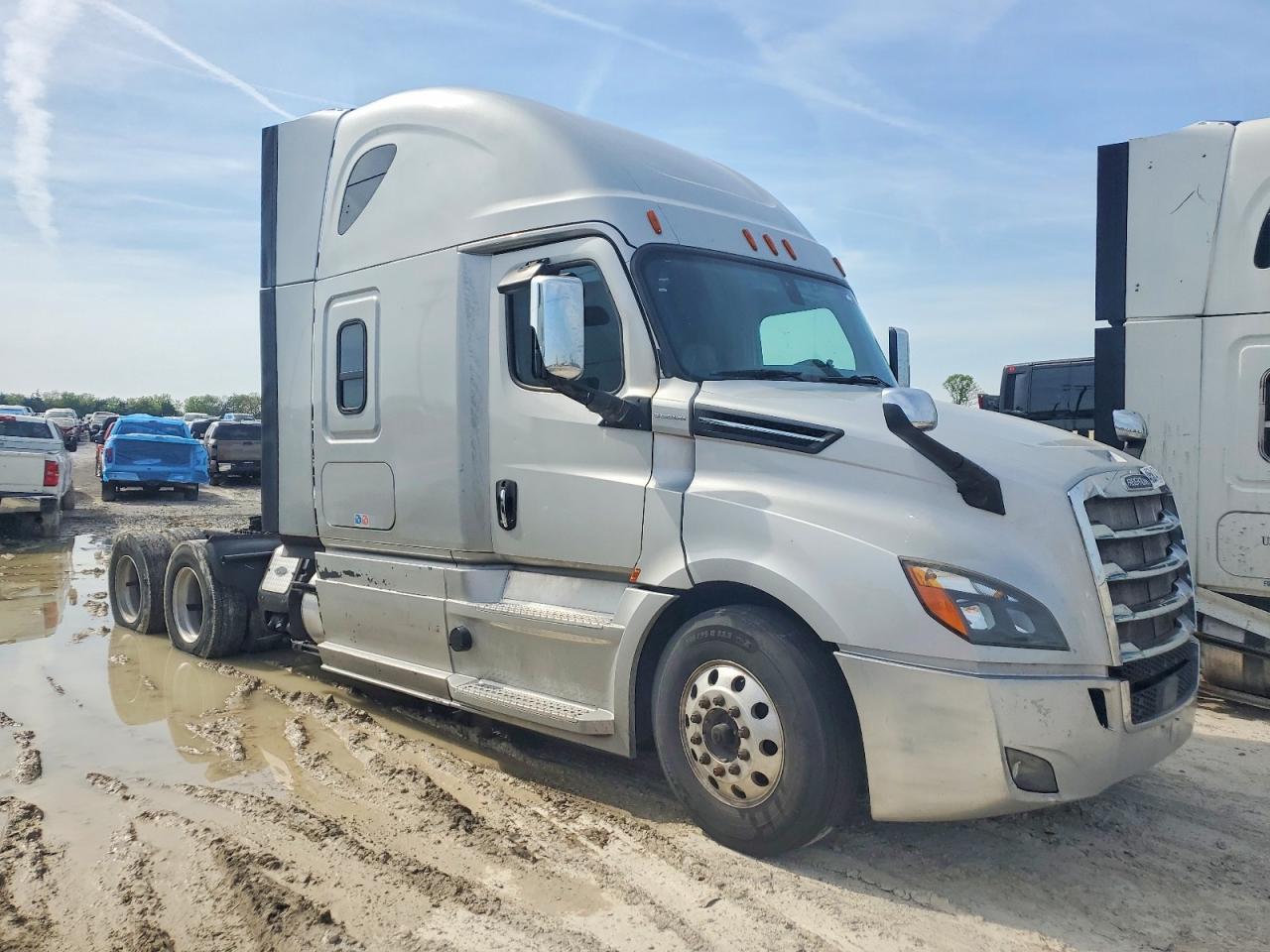 2020 FREIGHTLINER All other VIN 3AKJHHDR9LSLS7730 photo 1