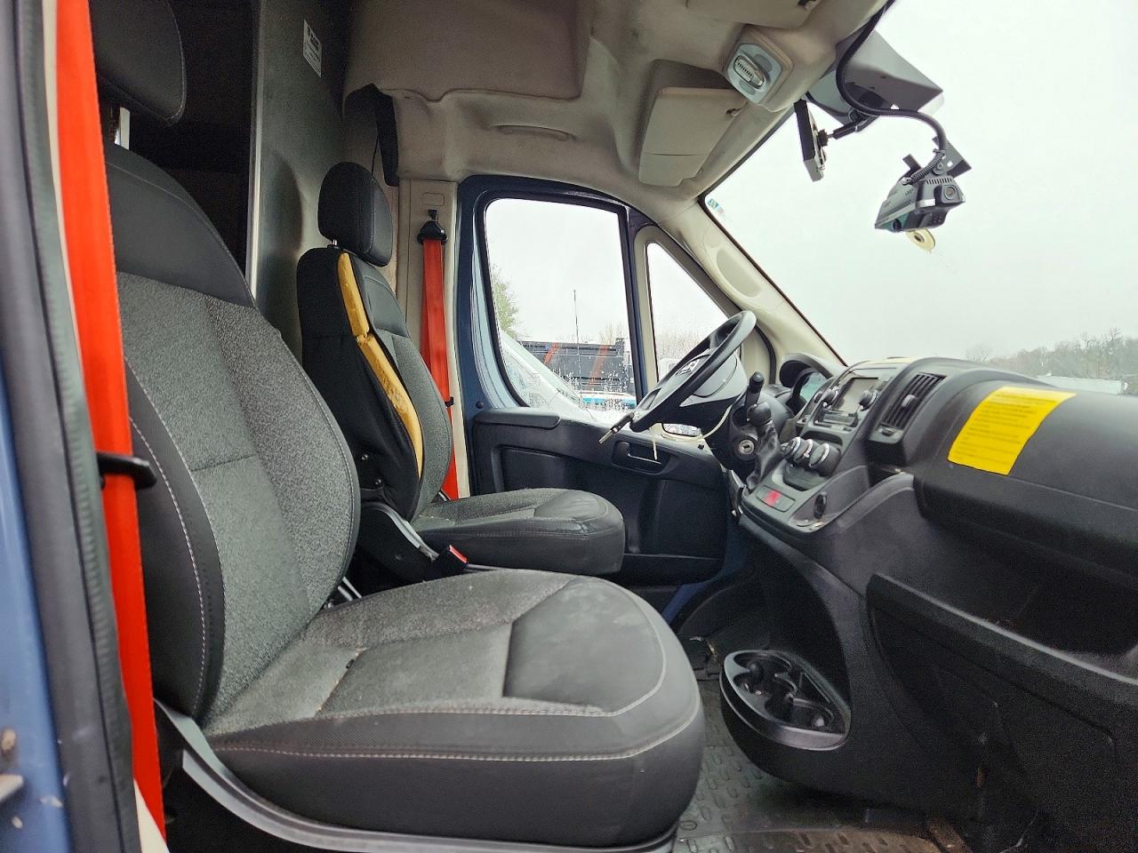 2020 RAM Promaster VIN 3C6URVJG0LE140066 photo 11