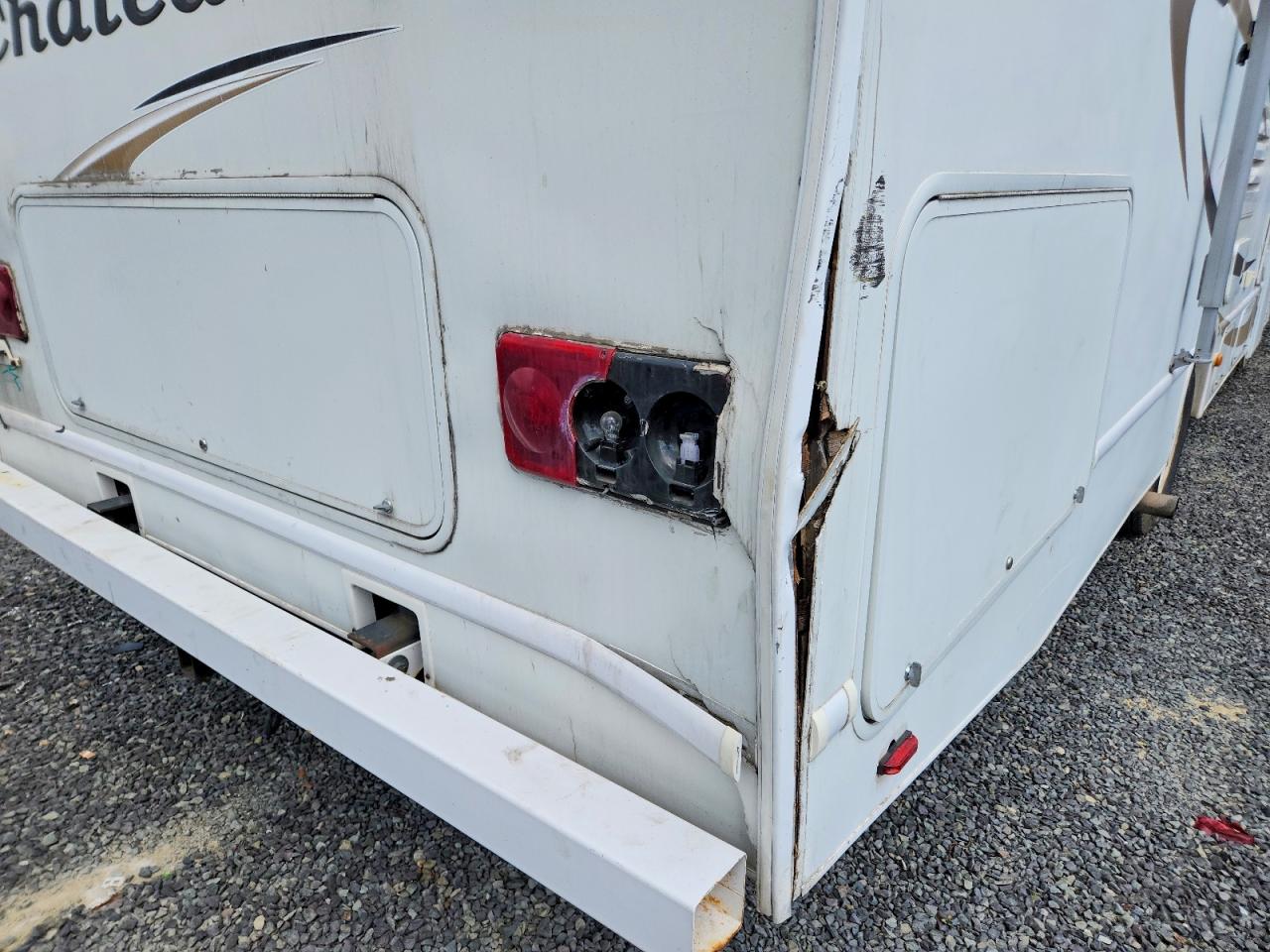 2008 Ford Econoline VIN 1FDXE45S98DB58872 photo 9
