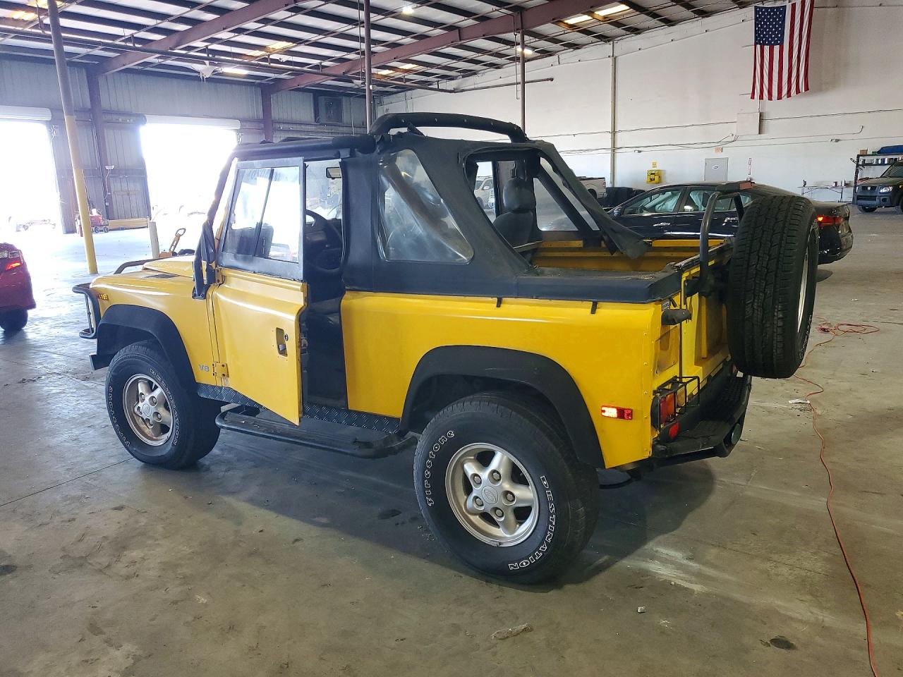 1995 Land Defender VIN SALDV2280SA956053 photo 2