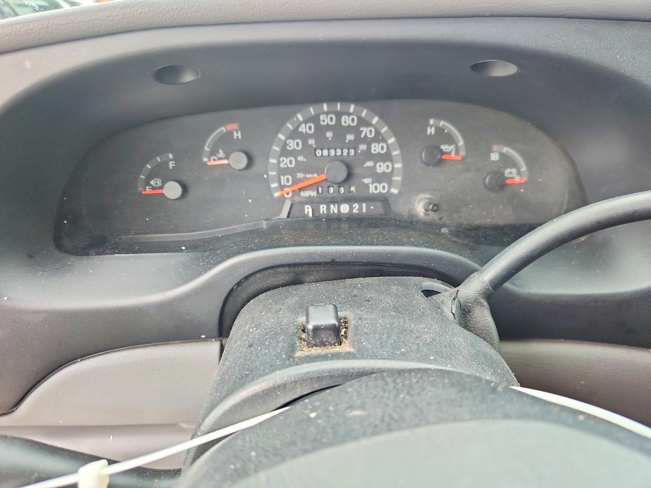 1999 Ford Econoline VIN 1FTRE14W5XHB41168 photo 9