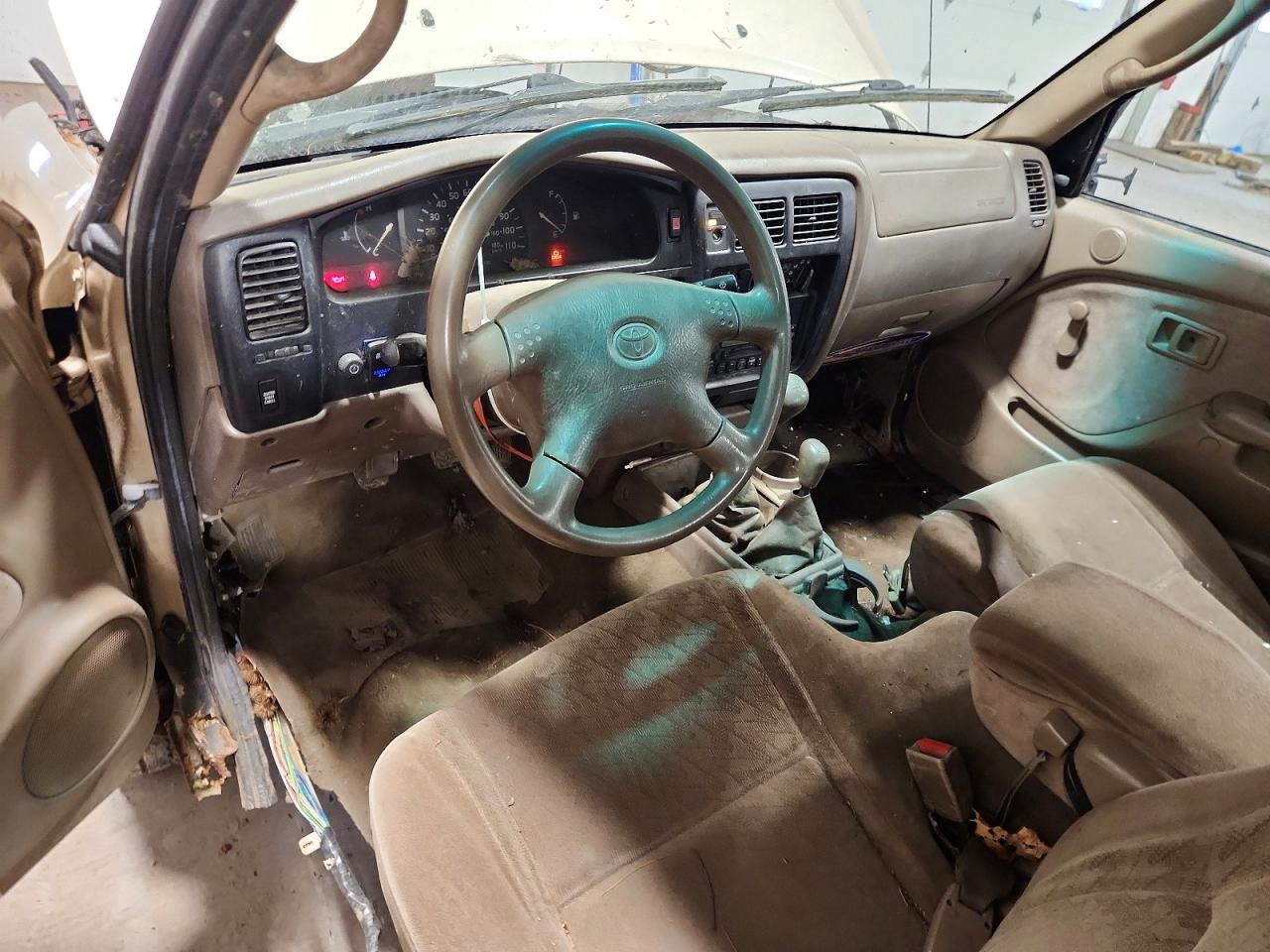 2002 TOYOTA Tacoma VIN 5TEWM72N12Z006697 photo 8