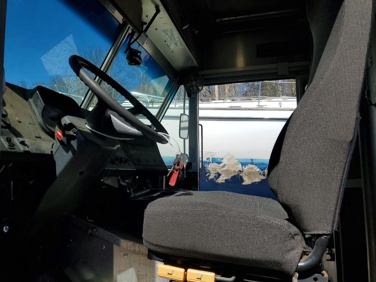 2021 FREIGHTLINER All other VIN 4UZAC2GA3MCMN0246 photo 7