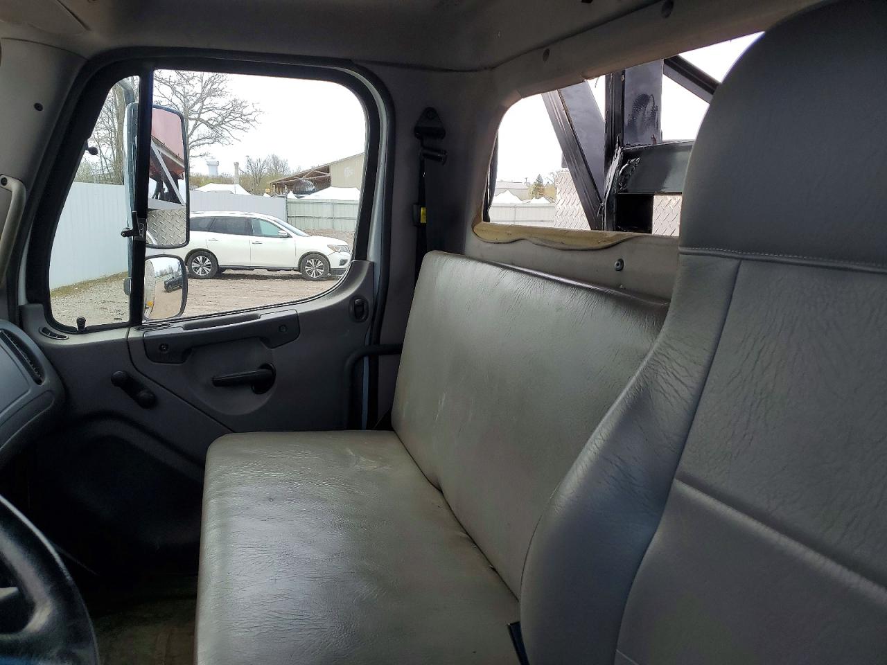 2019 FREIGHTLINER All other VIN 1FVACXFD3KHKF7902 photo 6