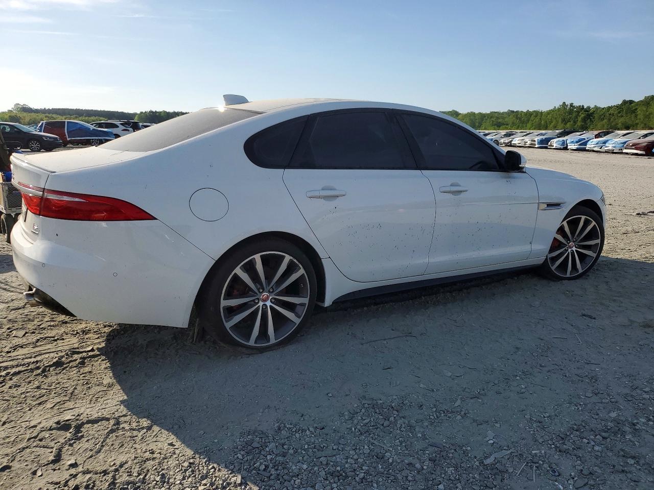 2018 Jaguar Xf VIN SAJBM4FV8JCY66540 photo 3