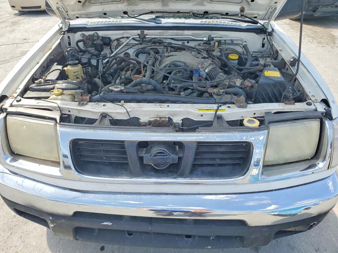 2000 NISSAN Frontier VIN 1N6ED27T1YC301681 photo 11