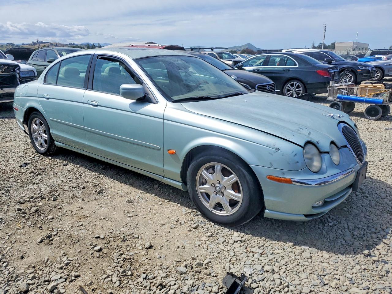 2000 Jaguar S type VIN SAJDA01D5YGL16885 photo 4