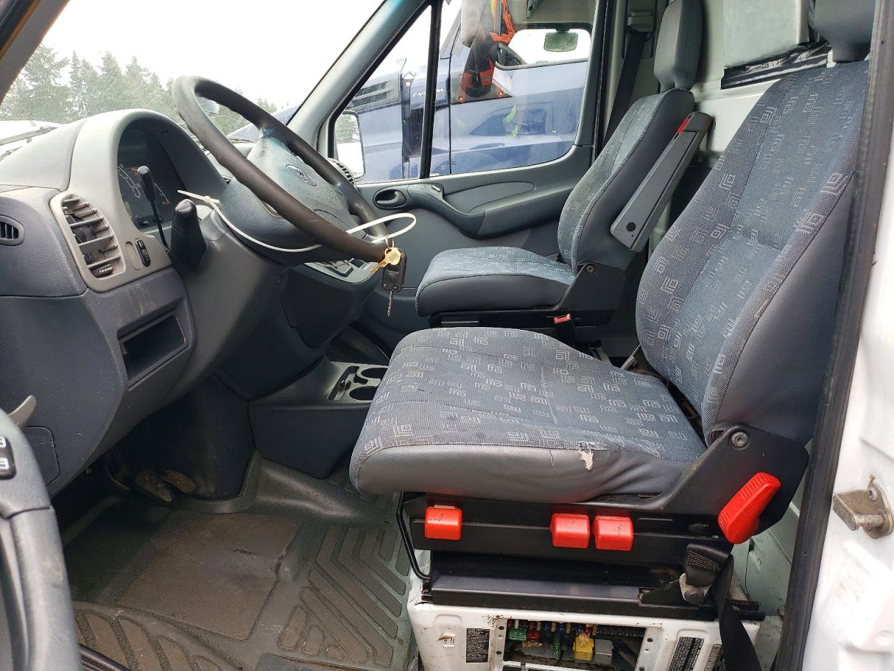 2005 FREIGHTLINER Sprinter VIN WDPPD944555785591 photo 7