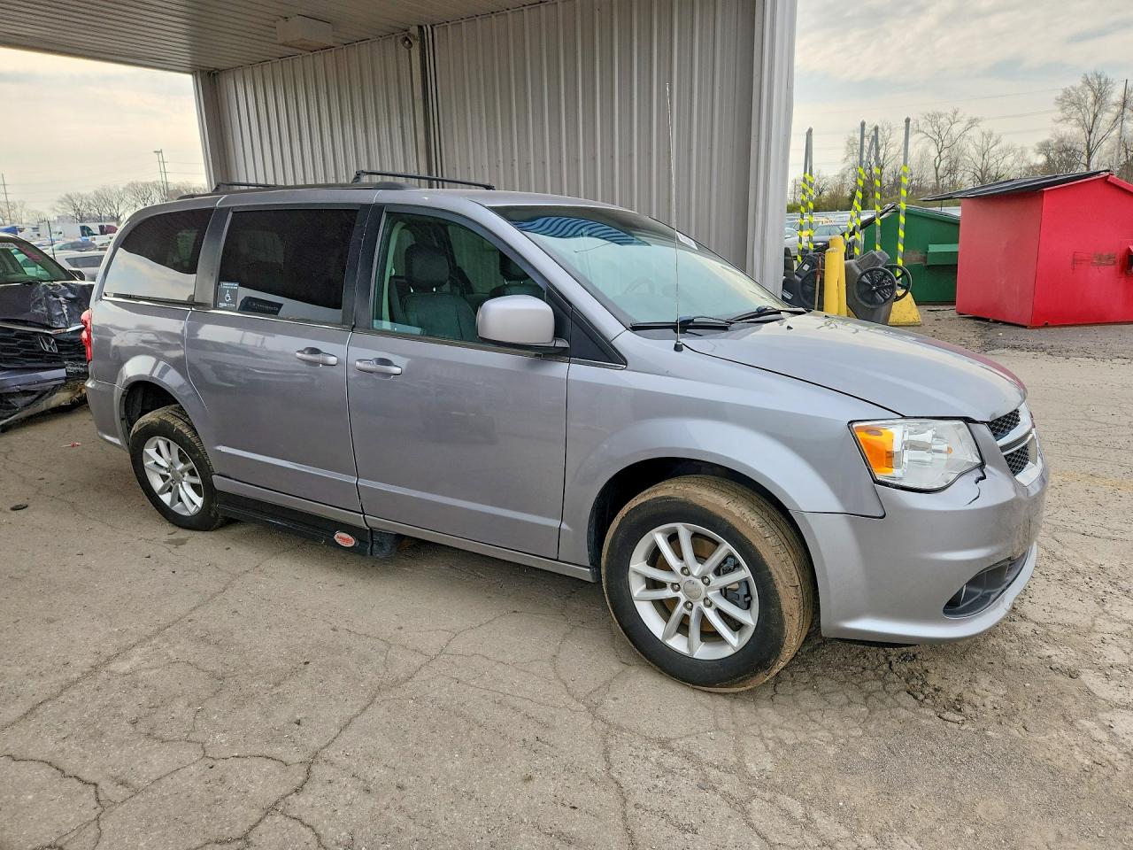 2020 Dodge Caravan VIN 2C4RDGCG8LR191237 photo 4
