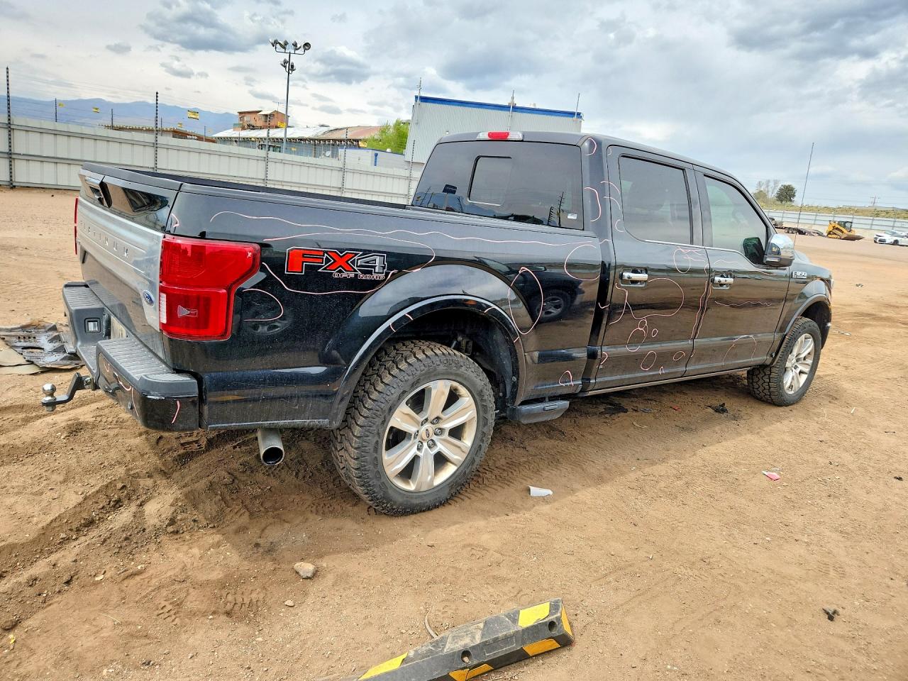2018 Ford F150 VIN 1FTFW1E5XJFB43121 photo 3