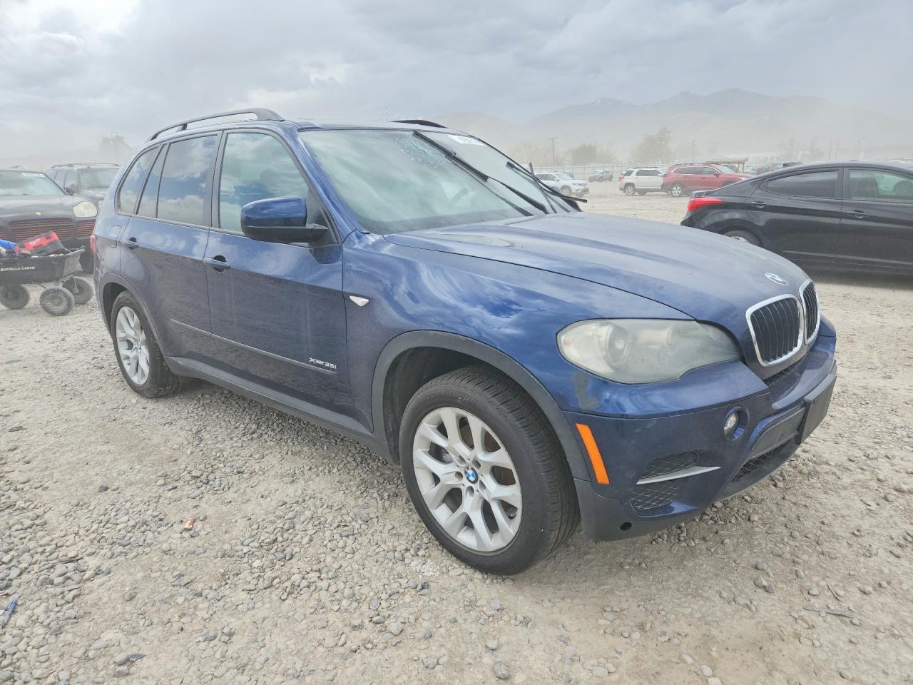 2011 BMW X5 VIN 5UXZV4C59BL405748 photo 4