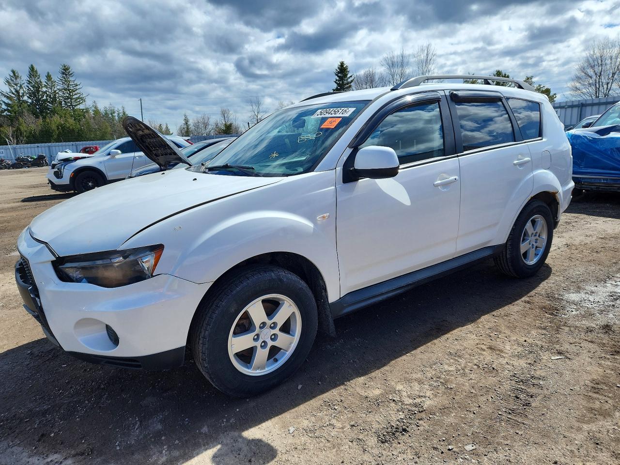 2010 Mitsubishi Outlander VIN JA4AT2AW7AZ602055 photo 1