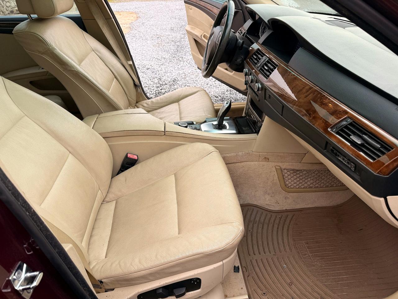 2009 BMW 5 series VIN WBANU53539C119930 photo 5