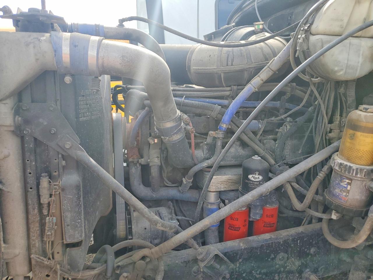 2001 MACK All other VIN 1M1AA13YX1W141536 photo 9