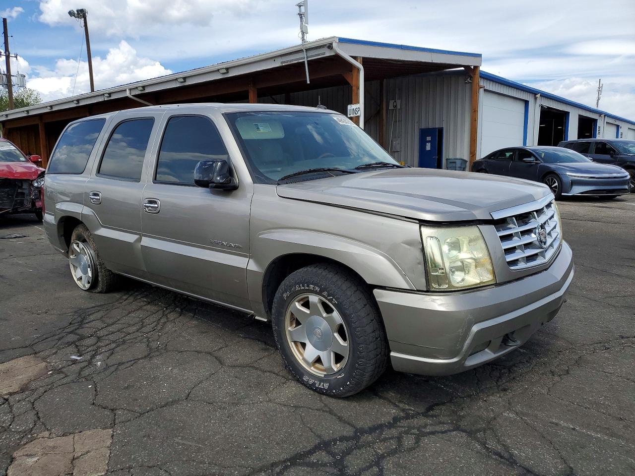 2002 Cadillac Escalade VIN 1GYEK63N32R308752 photo 4