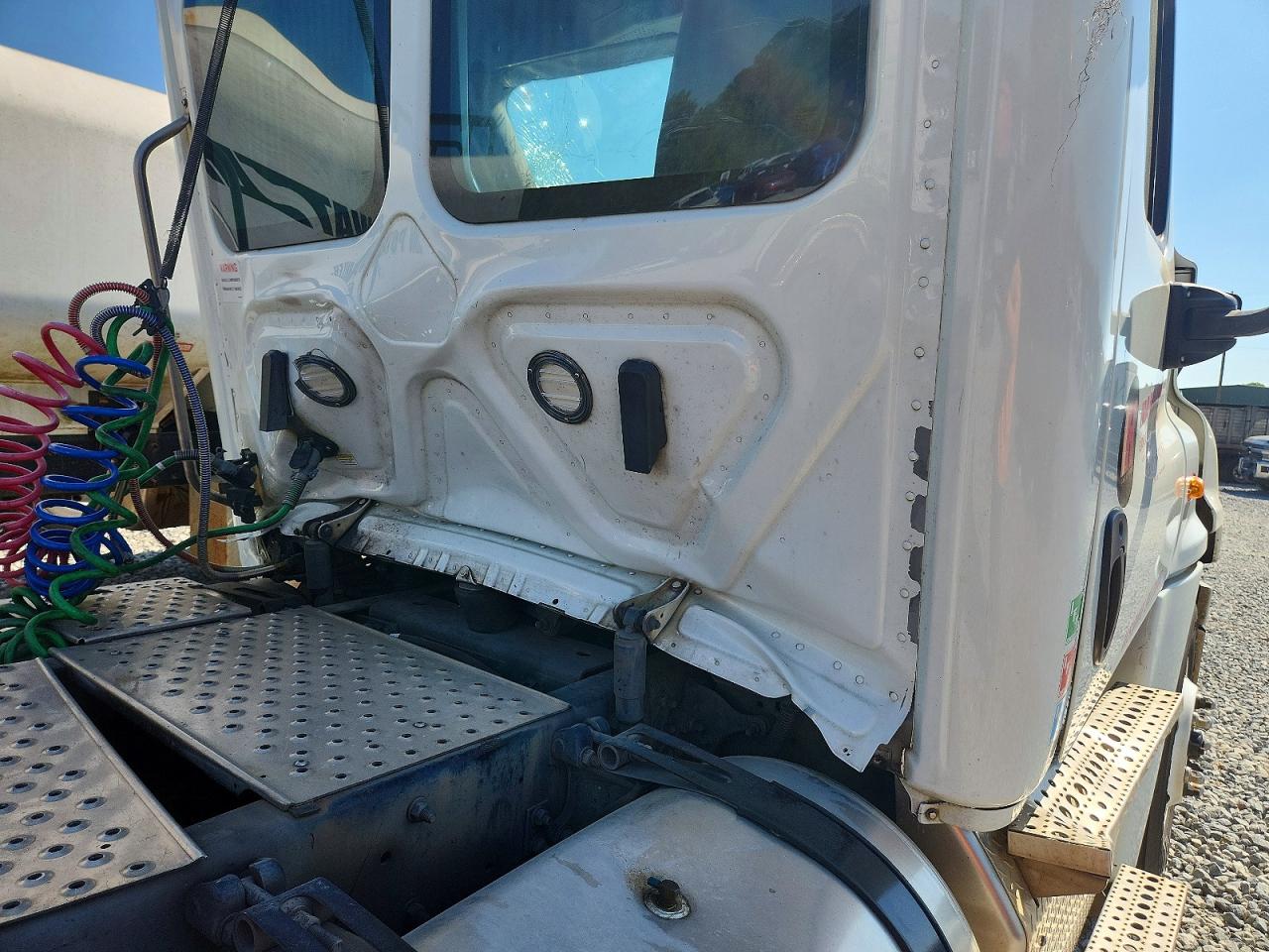 2019 FREIGHTLINER All other VIN 3AKJGEDR2KSKG5681 photo 9