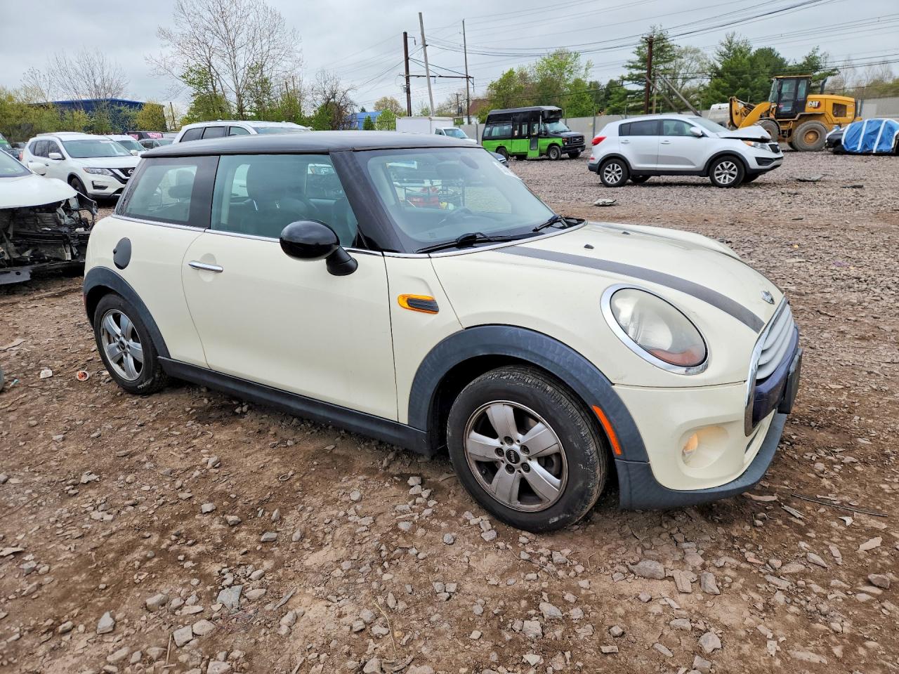 2015 MINI Cooper VIN WMWXM5C5XF3B34366 photo 4