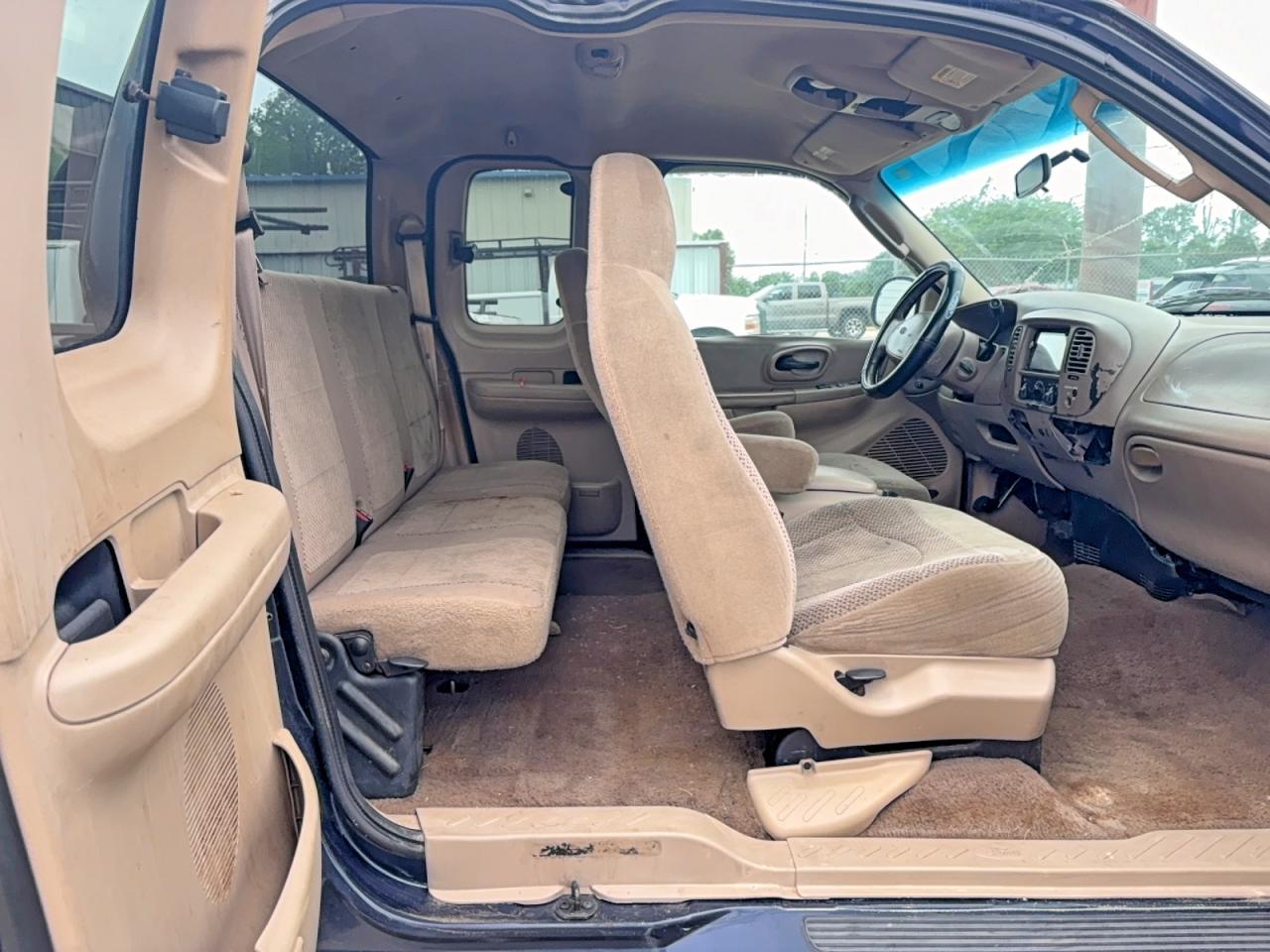 2002 Ford F150 VIN 1FTRX17W72NB36764 photo 6