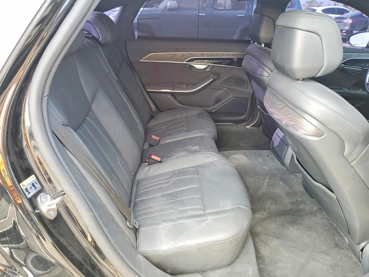 2023 Audi A8 VIN WAULDAF82PN013119 photo 10