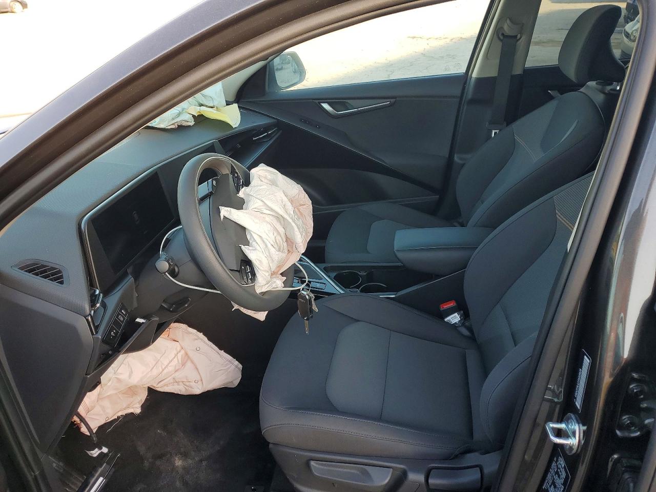 2026 KIA Niro VIN KNDCP3LE2T5319425 photo 7