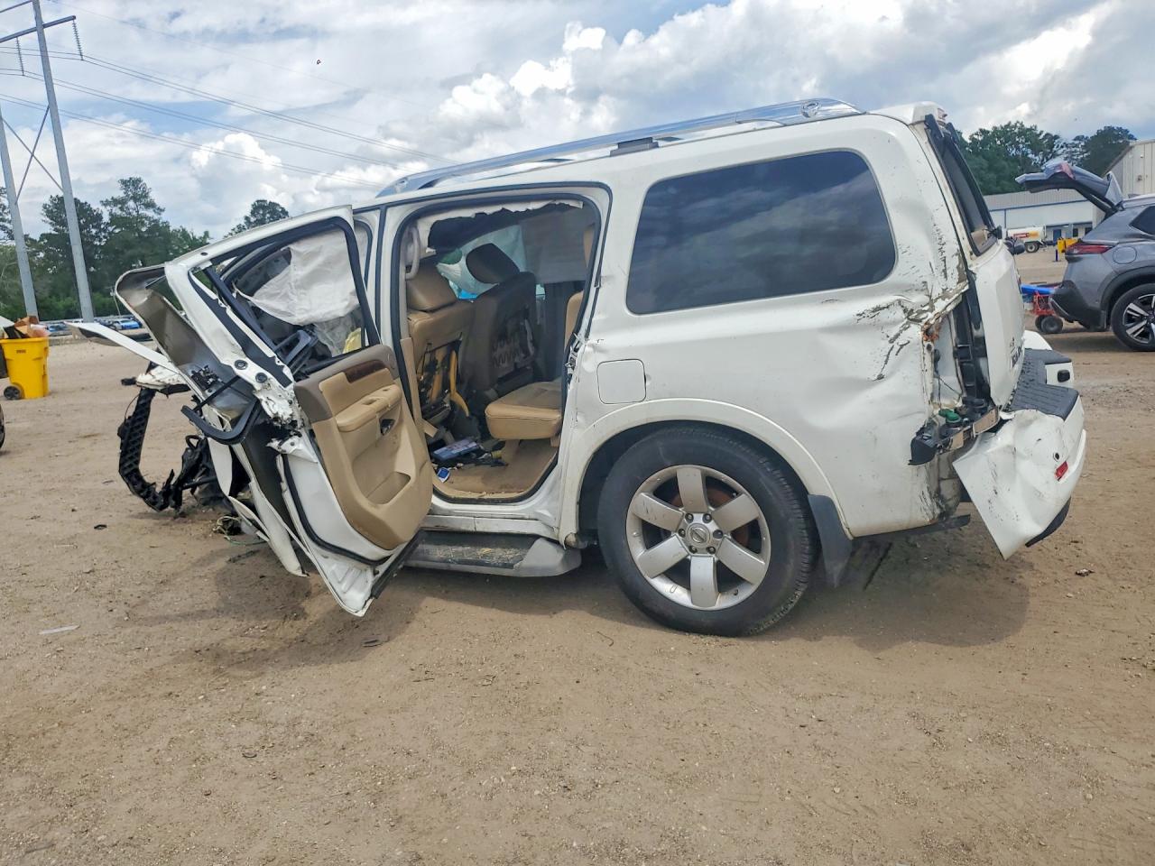 2012 Nissan Armada VIN 5N1BA0ND2CN608767 photo 2