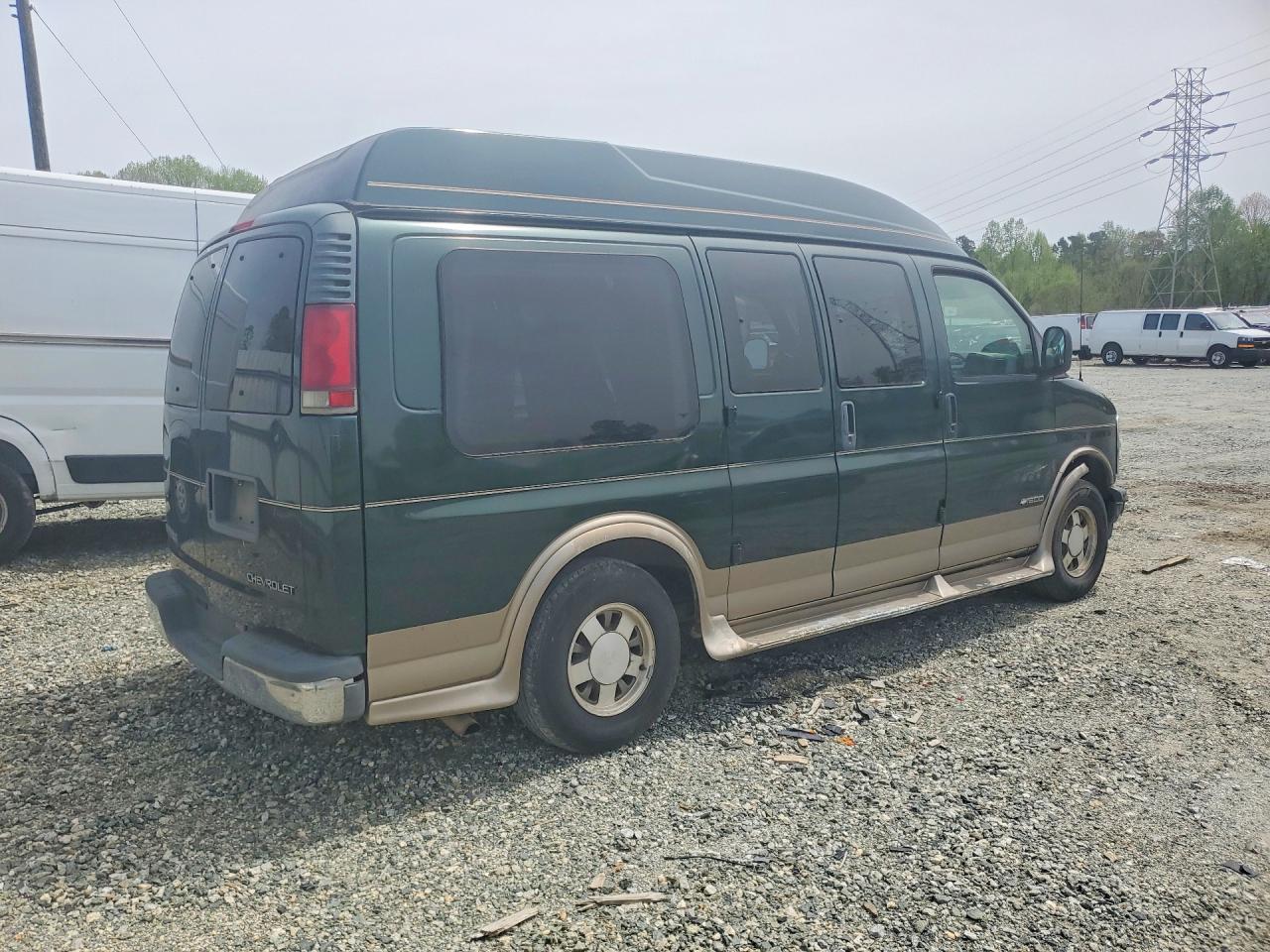 2001 CHEV Express VIN 1GBFG15R111221772 photo 3
