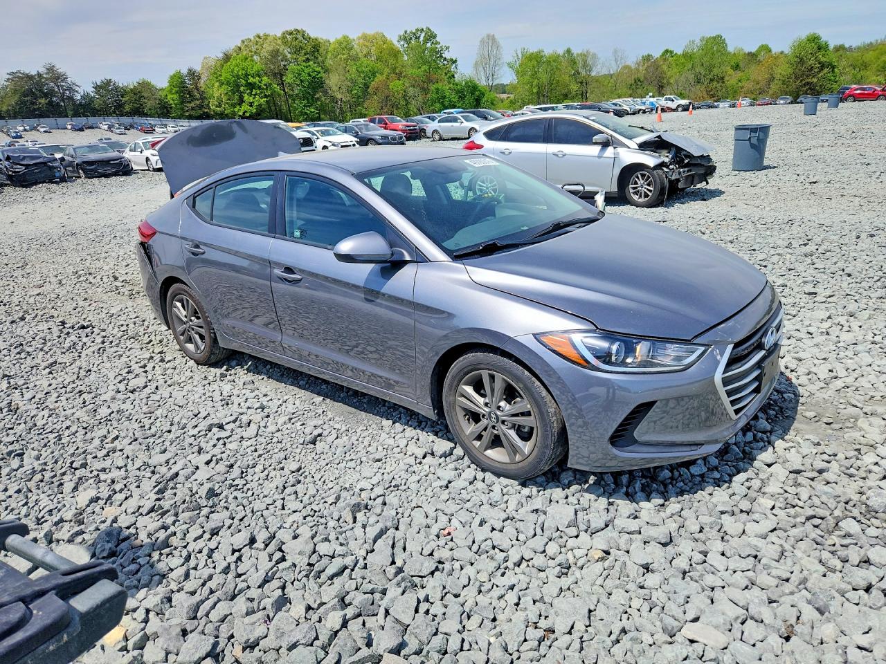 2017 Hyundai Elantra VIN 5NPD84LF7JH346620 photo 4
