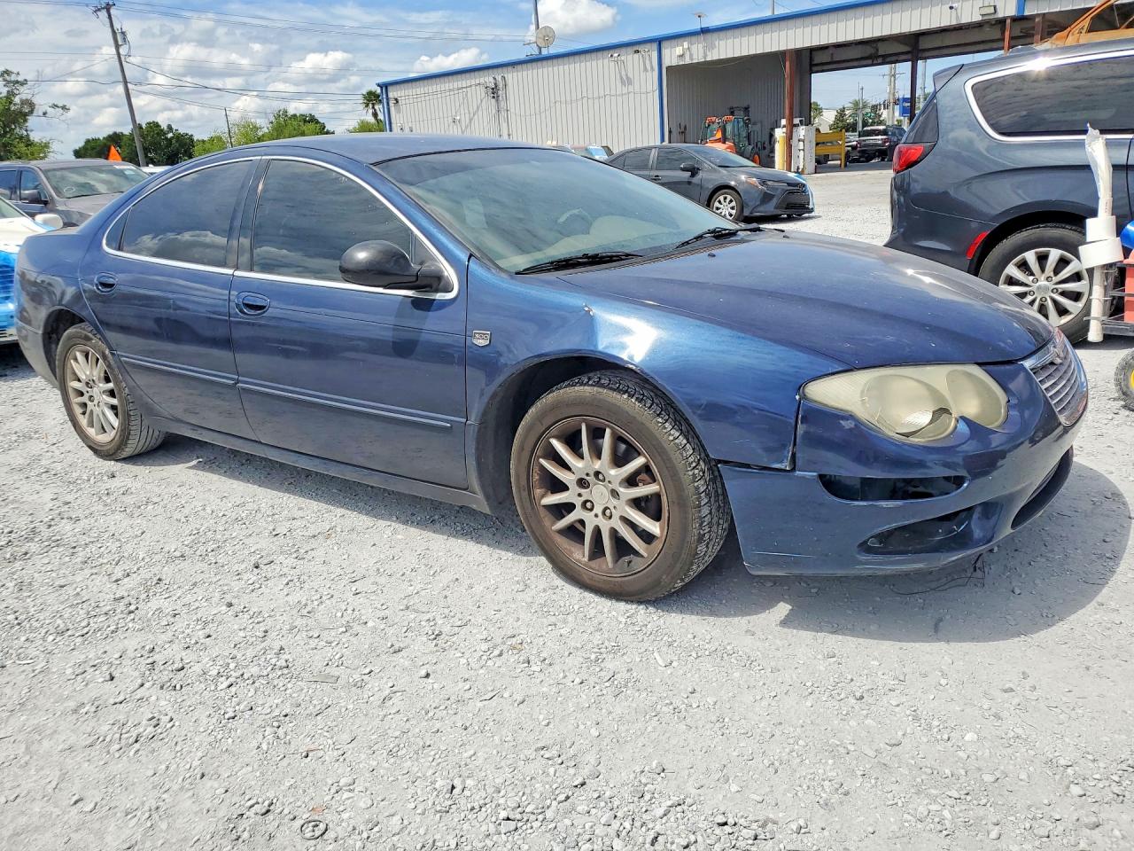 2004 Chrysler 300 VIN 2C3HE66G14H690486 photo 4