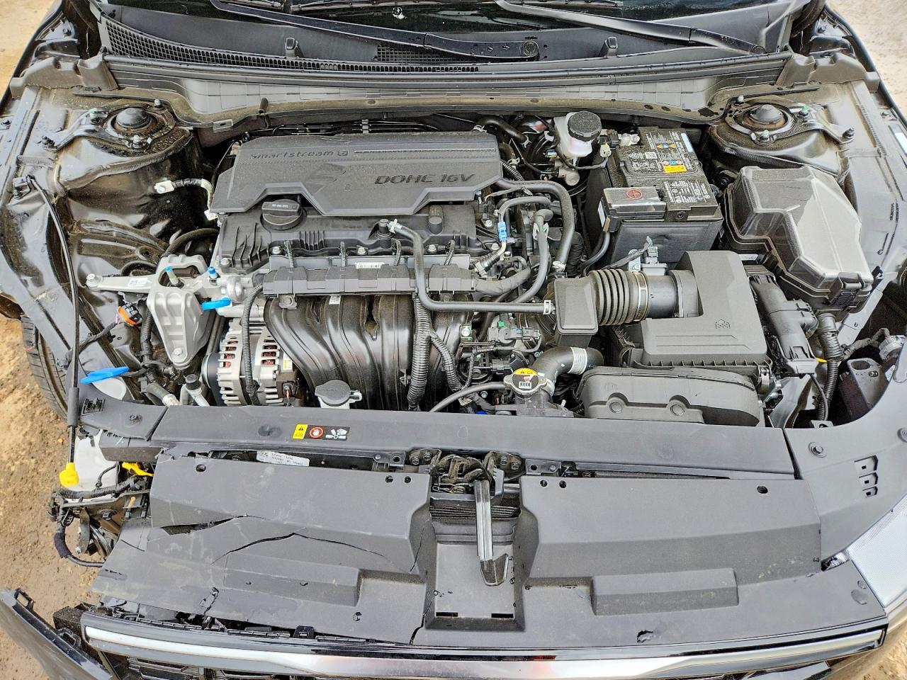 2025 Kia K4 VIN 3KPFW4DE7SE247452 photo 11