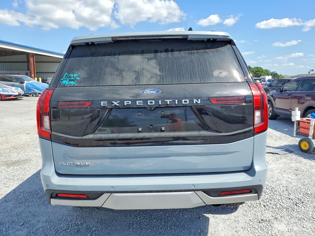2025 Ford Expedition VIN 1FMJU1M89SEA73920 photo 6