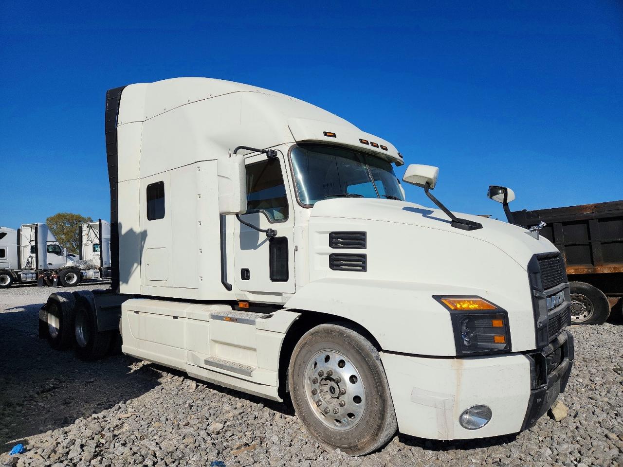 2020 MACK All other VIN 1M1AN4GY9LM017305 photo 1