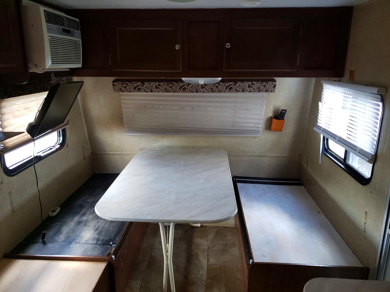 2014 JAYCO Travel tra VIN 1UJBJ0AJ4E77E0237 photo 5