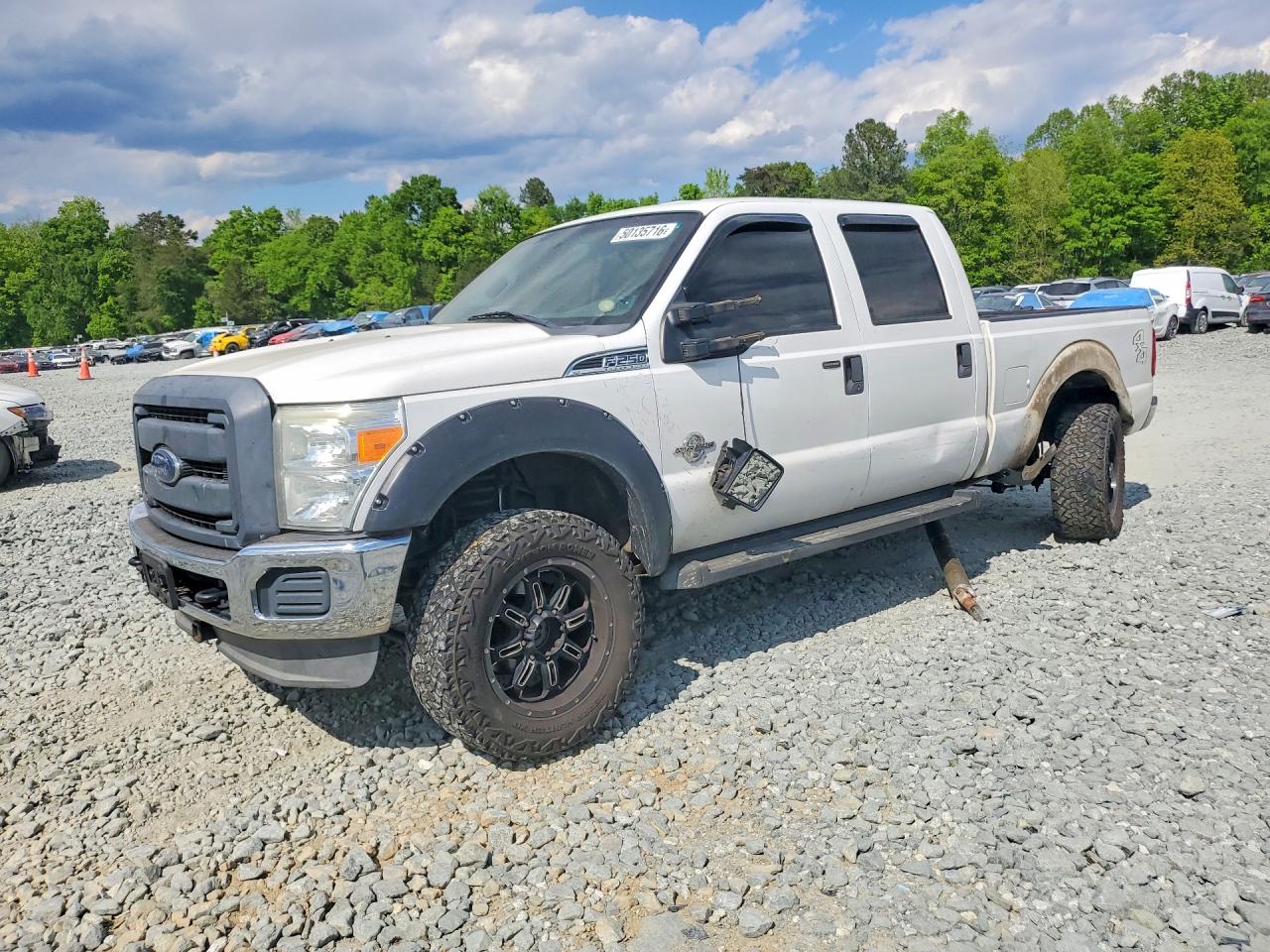2011 Ford F250 VIN 1FT7W2BT0BEC36265 photo 1