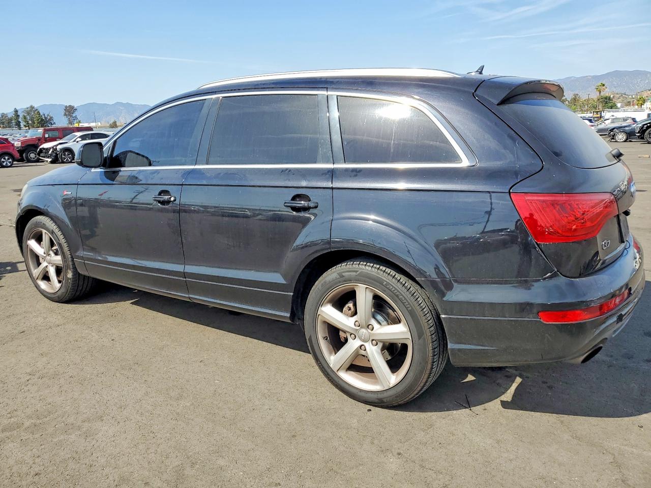 2012 Audi Q7 VIN WA1DGAFE3CD002614 photo 2