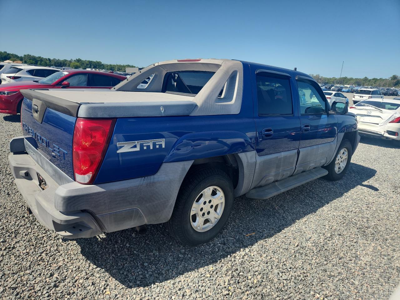 2003 Chevrolet Avalanche VIN 3GNEC13T73G120491 photo 3