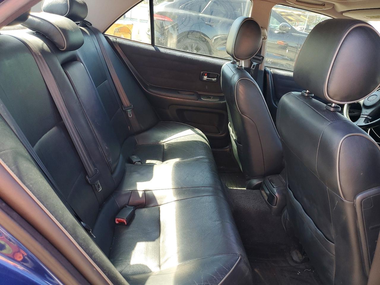 2003 Lexus Is 300 VIN JTHBD192530068322 photo 10