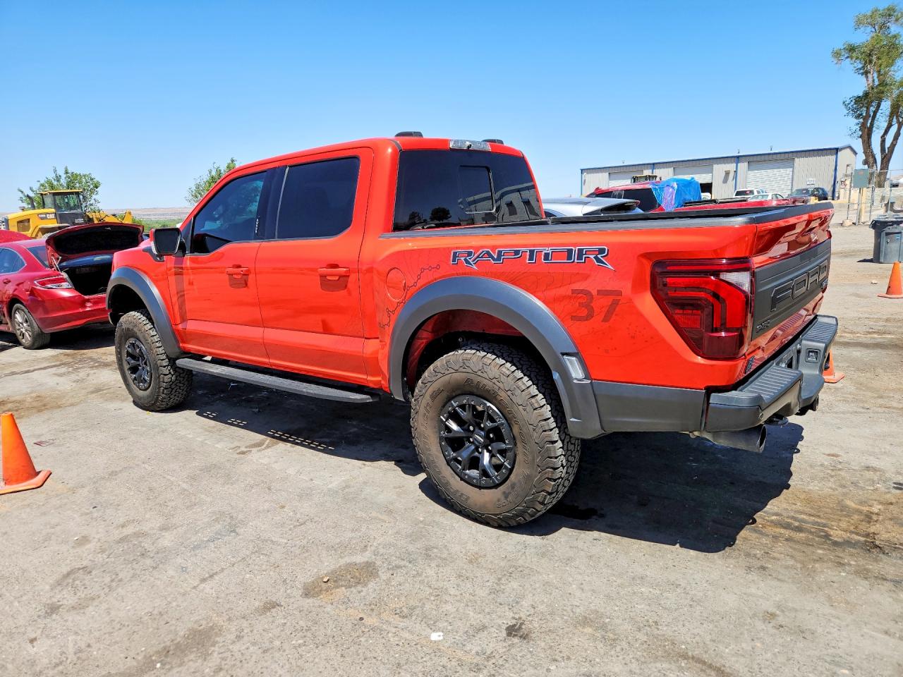 2023 Ford F150 VIN 1FTFW1RG1PFA30789 photo 2