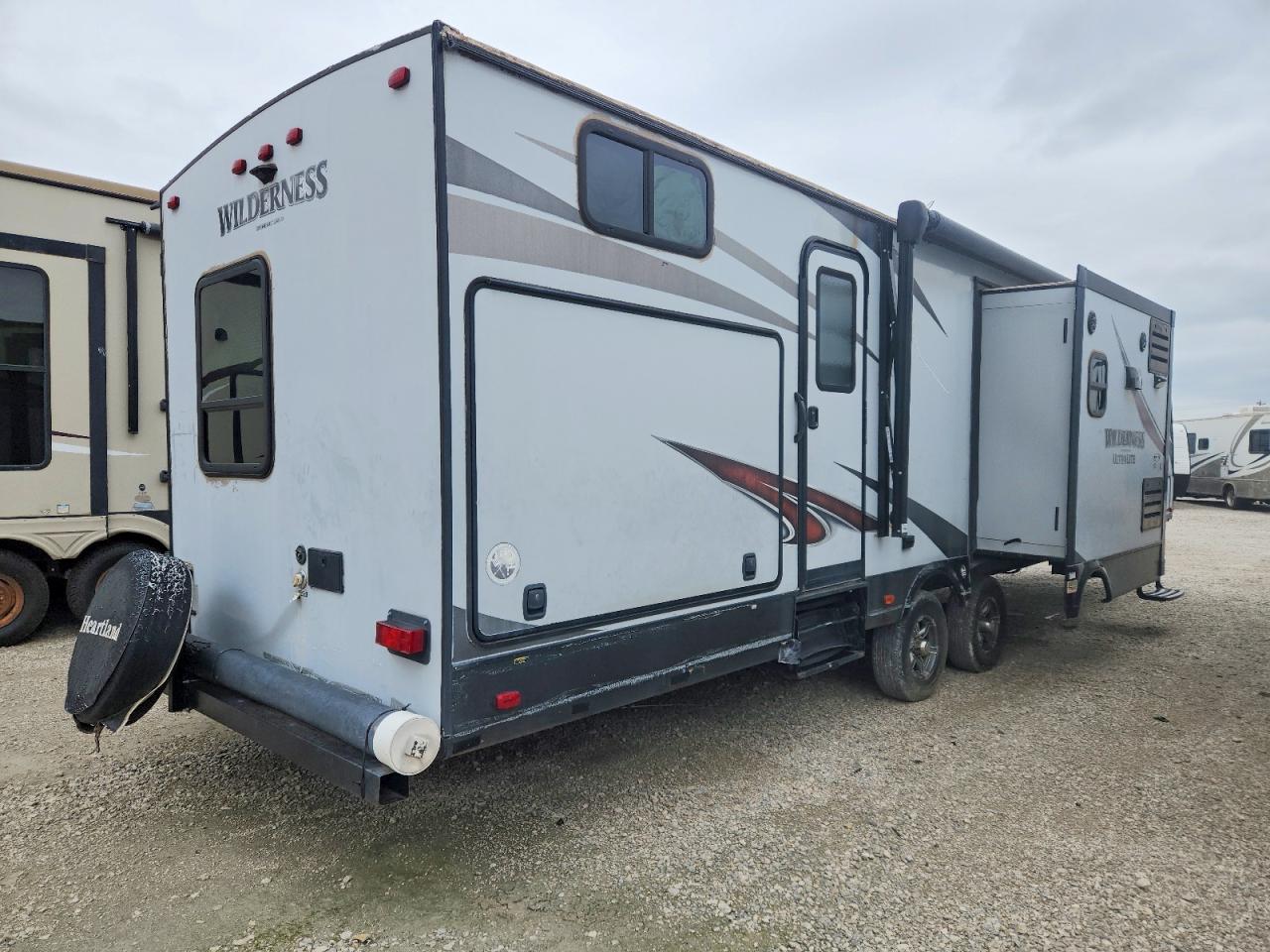2018 HEARTLAND All models VIN 5SFNB3224JE379070 photo 4