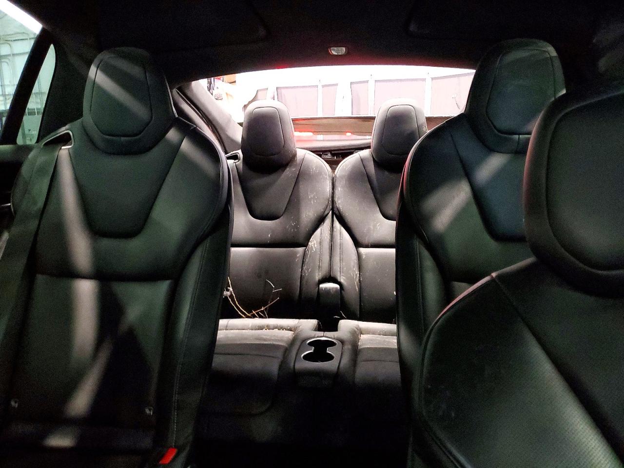 2023 Tesla Model x VIN 7SAXCBE66PF427390 photo 10