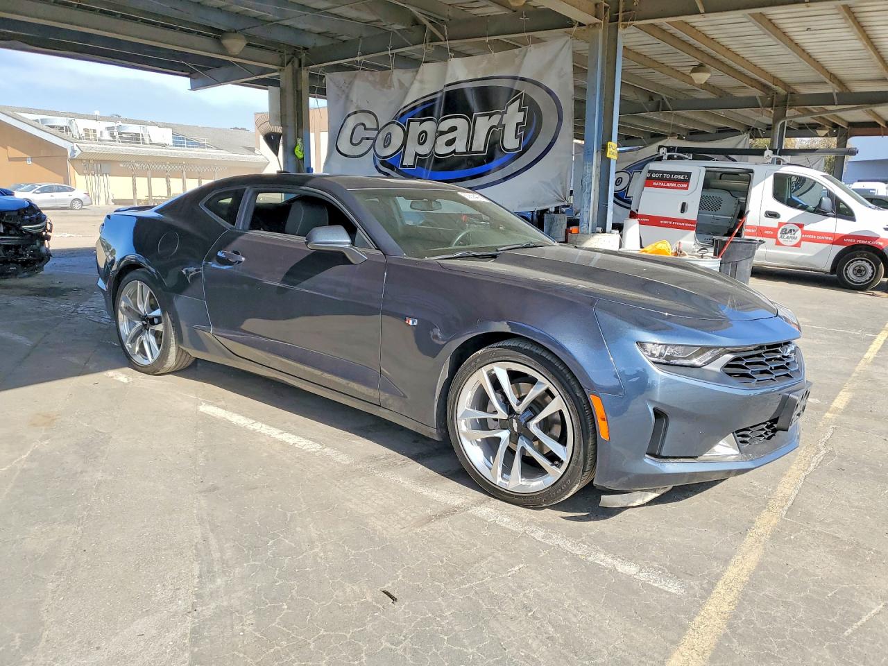 2020 Chevrolet Camaro VIN 1G1FB1RS9L0121864 photo 4