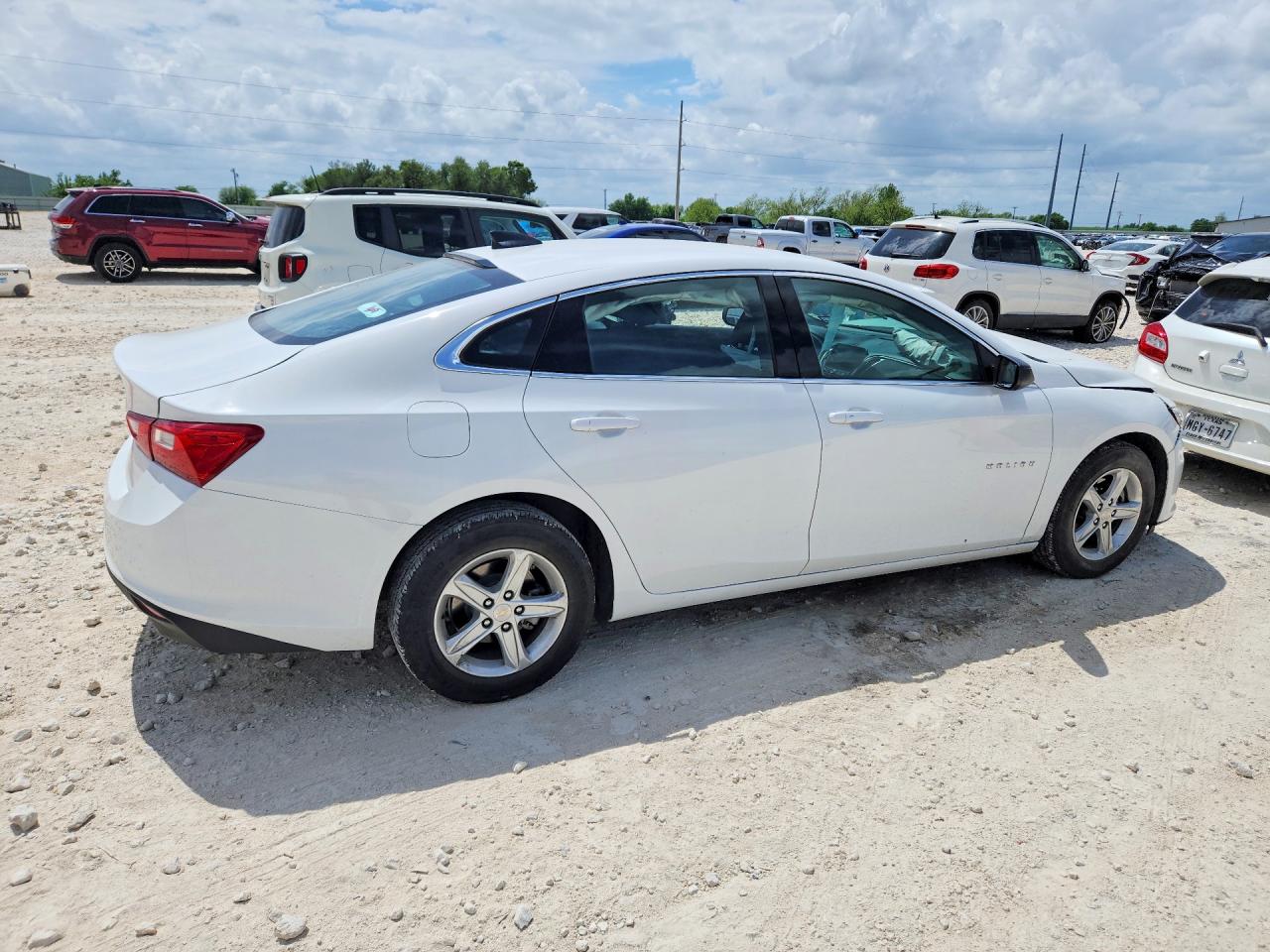 2025 Chevrolet Malibu VIN 1G1ZC5ST8SF120057 photo 3