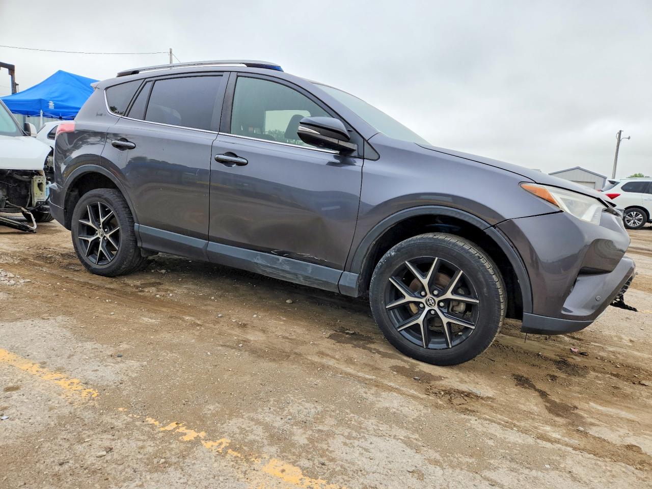 2017 Toyota Rav4 VIN JTMJFREV0HJ704460 photo 4