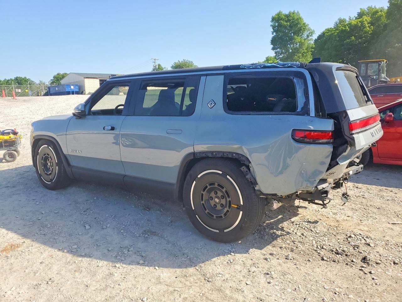 2025 Rivian Ris VIN 7PDSGBBA7SN046672 photo 2